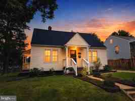 featured image of 3107 Memorial St