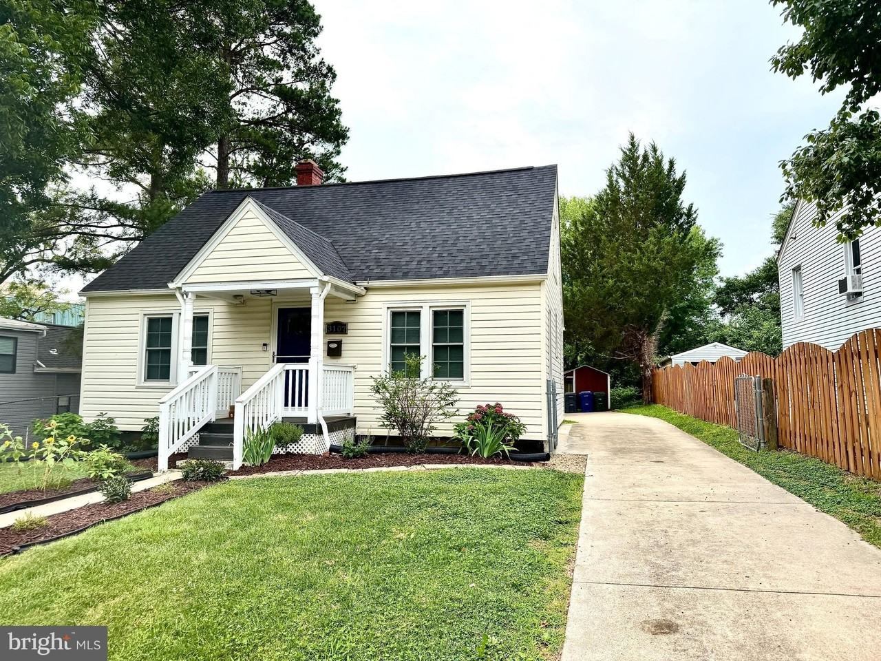 3107 Memorial St - Photo 4 of 24