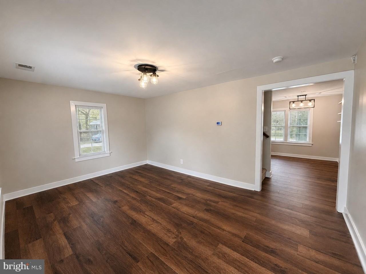 3107 Memorial St - Photo 5 of 24