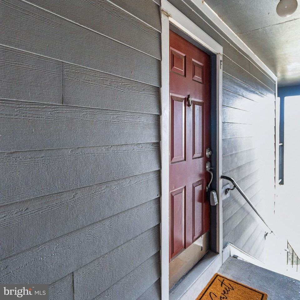 6008 Mersey Oaks Way - Photo 2 of 28