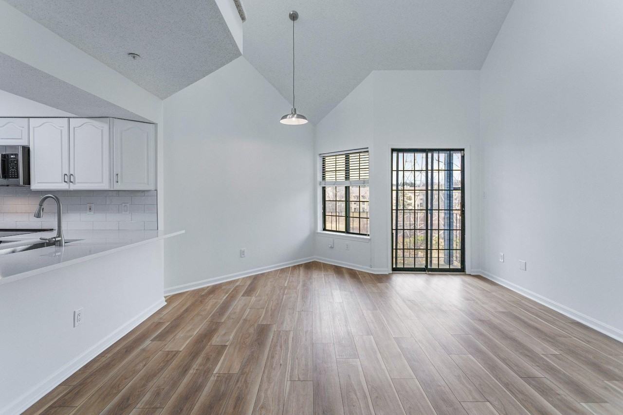 6008 Mersey Oaks Way - Photo 5 of 28