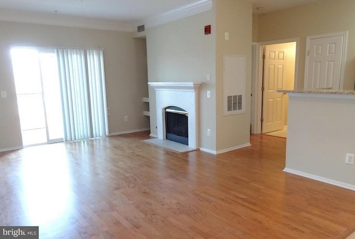 1591 Spring Gate Dr #3310 - Photo 3 of 9