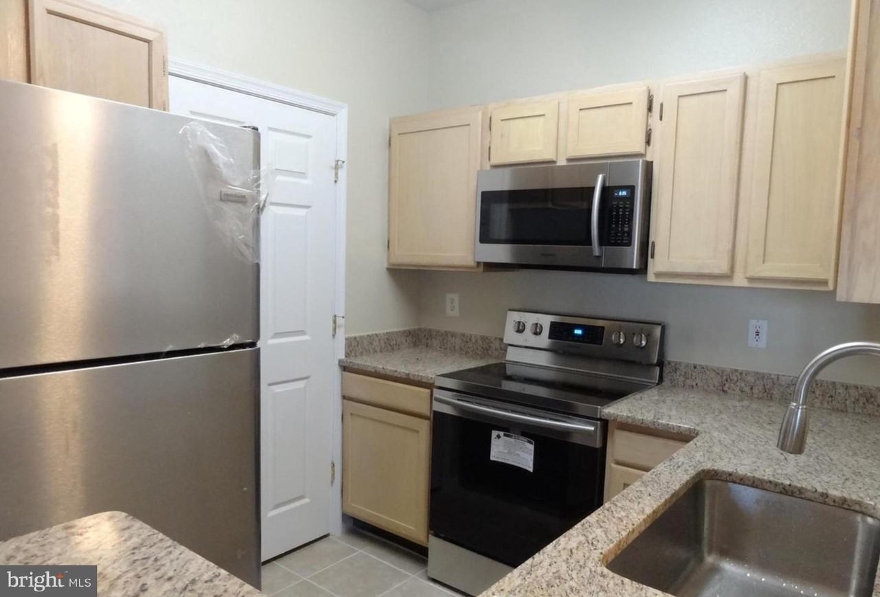 1591 Spring Gate Dr #3310 - Photo 6 of 9