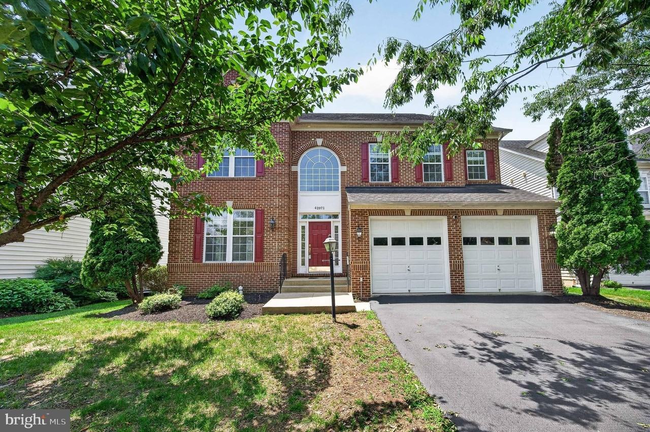 42071 Pepperbush Pl - Photo 2 of 50