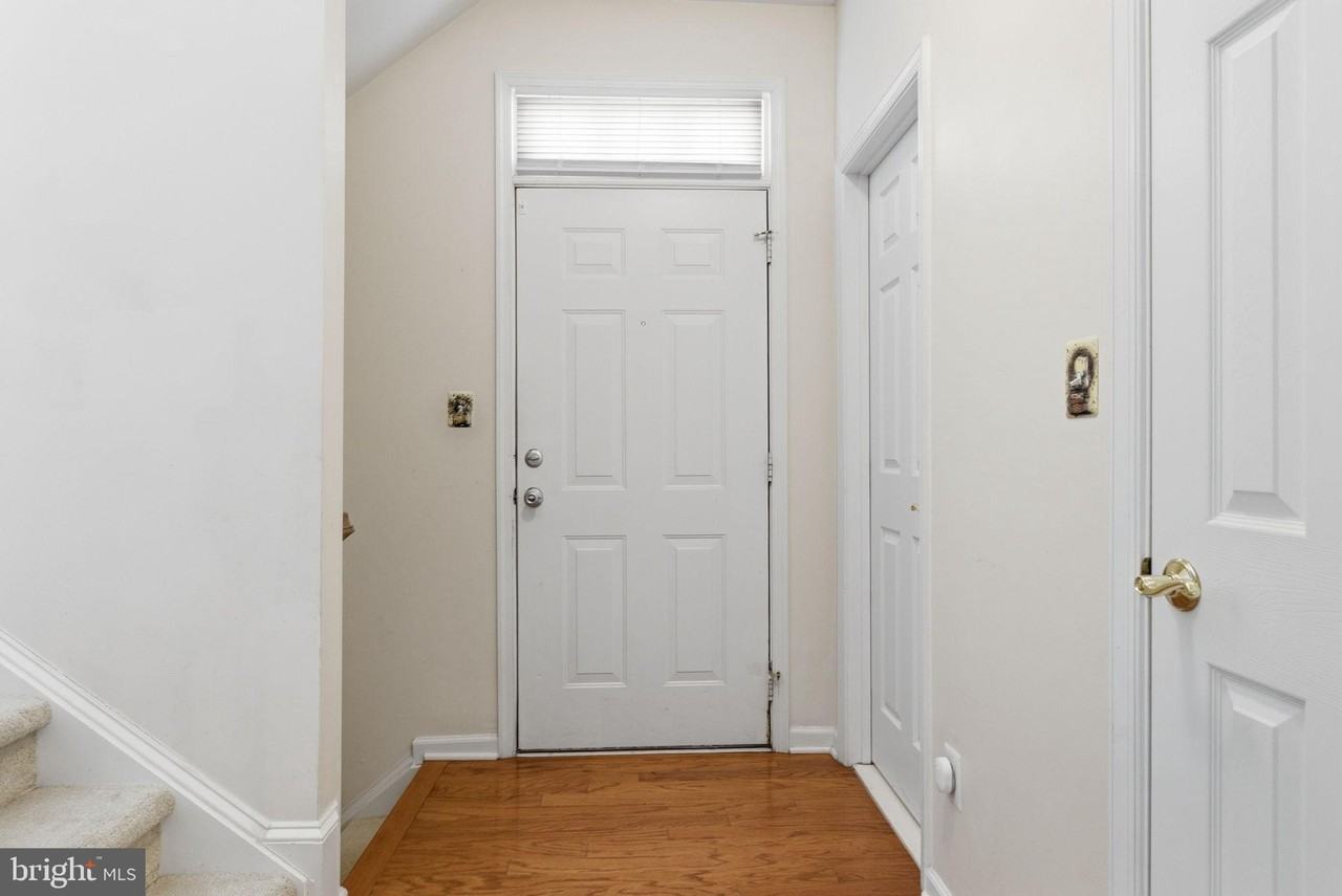 43905 Hickory Corner Ter #105 - Photo 4 of 19