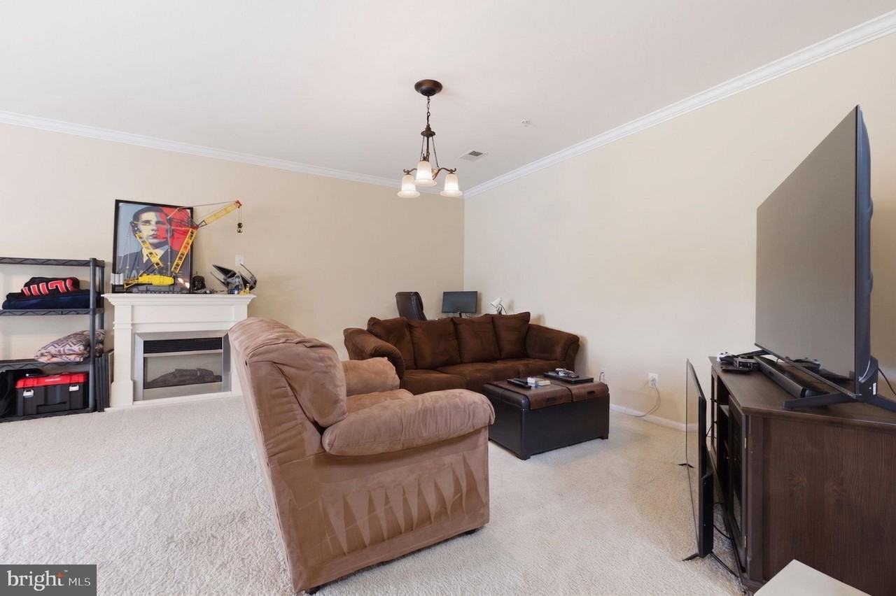 43905 Hickory Corner Ter #105 - Photo 5 of 19