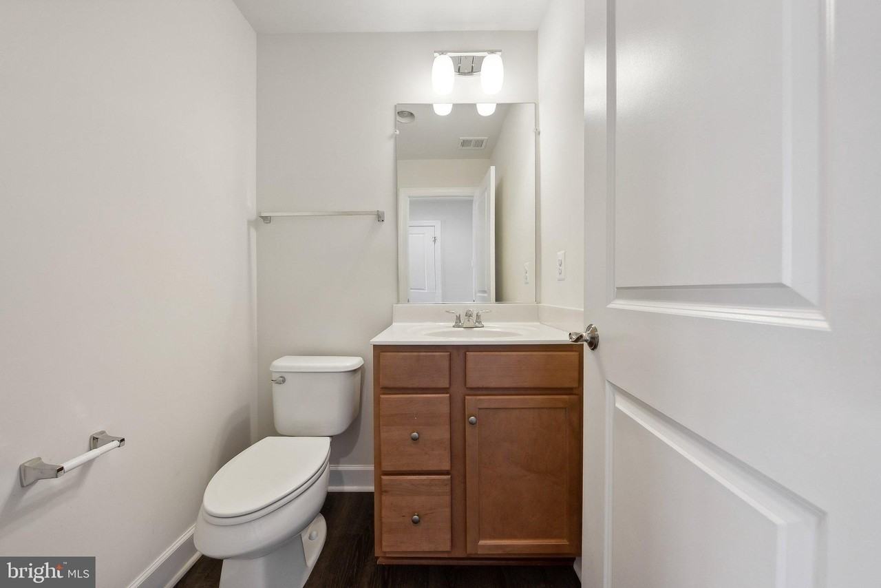 13827 Litespeed Way - Photo 4 of 25