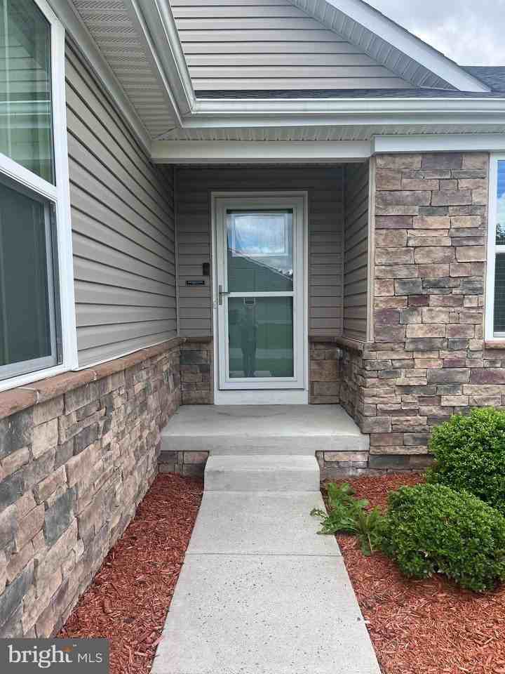 287 Bookers Ct - Photo 2 of 4
