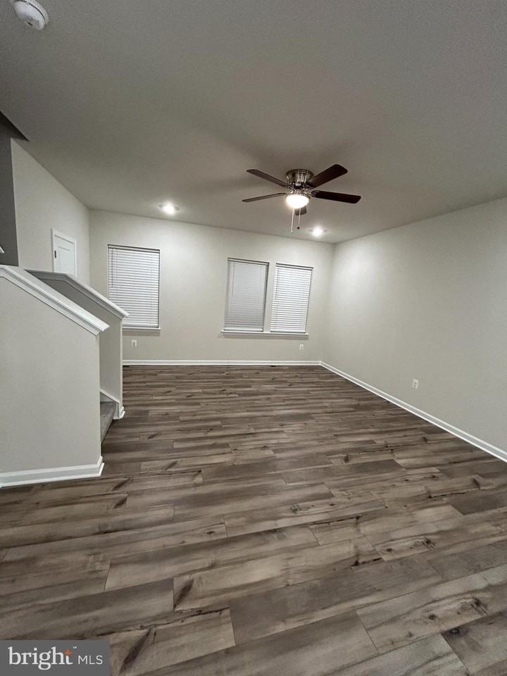 71 Swan Field Ave - Photo 4 of 10