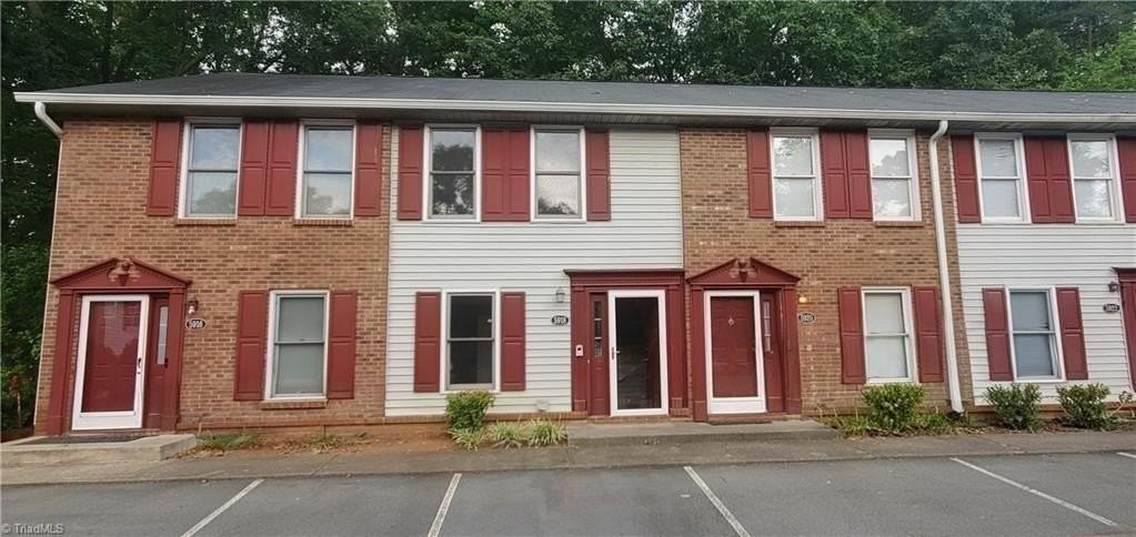 5918 King Charles Ct - Photo 2 of 26