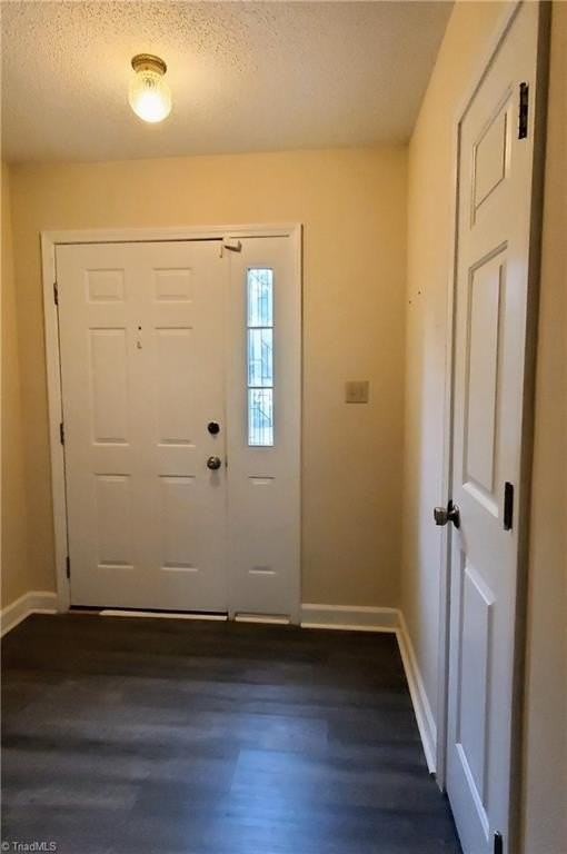 5918 King Charles Ct - Photo 4 of 26