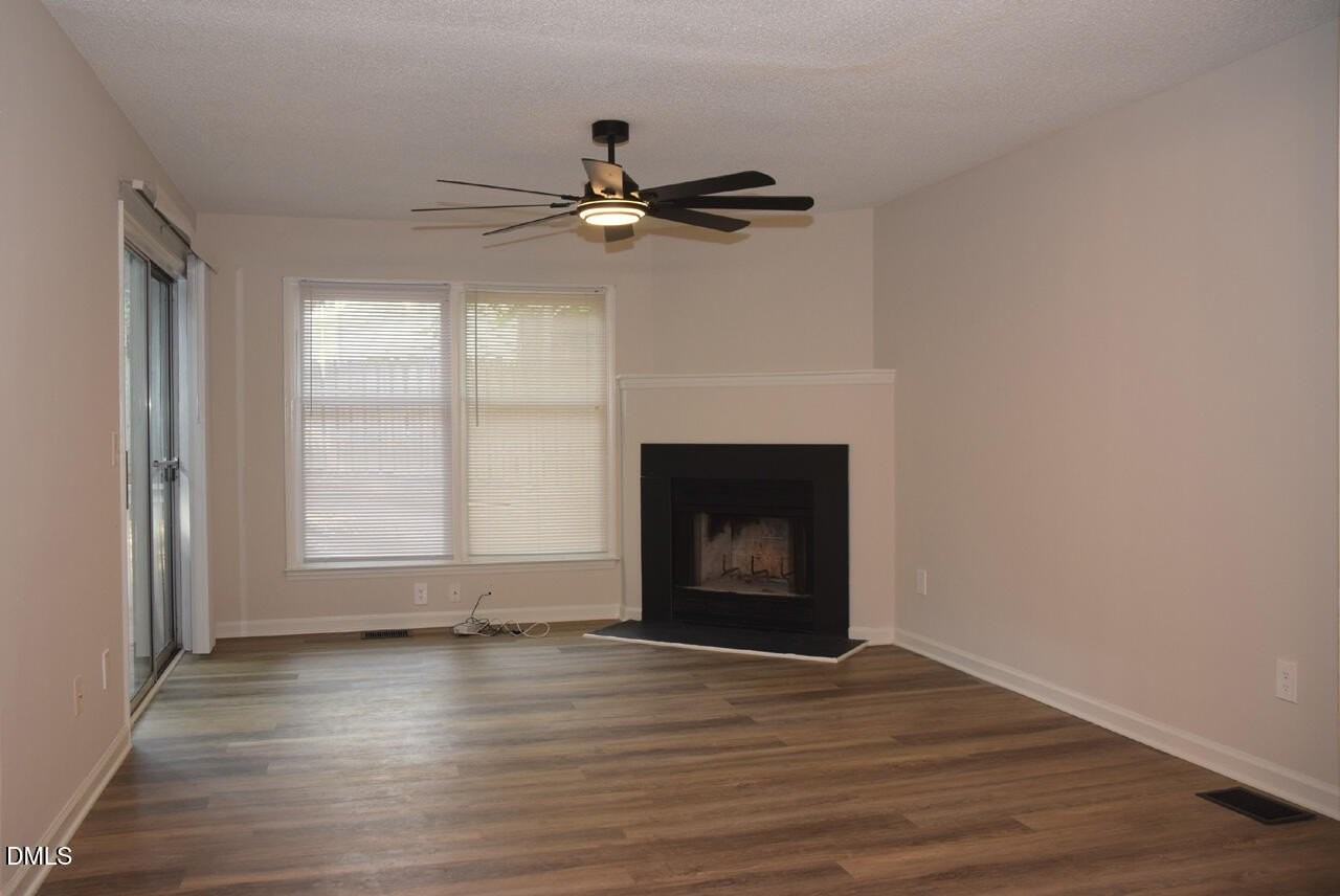 120 Union Jack Ln - Photo 4 of 37