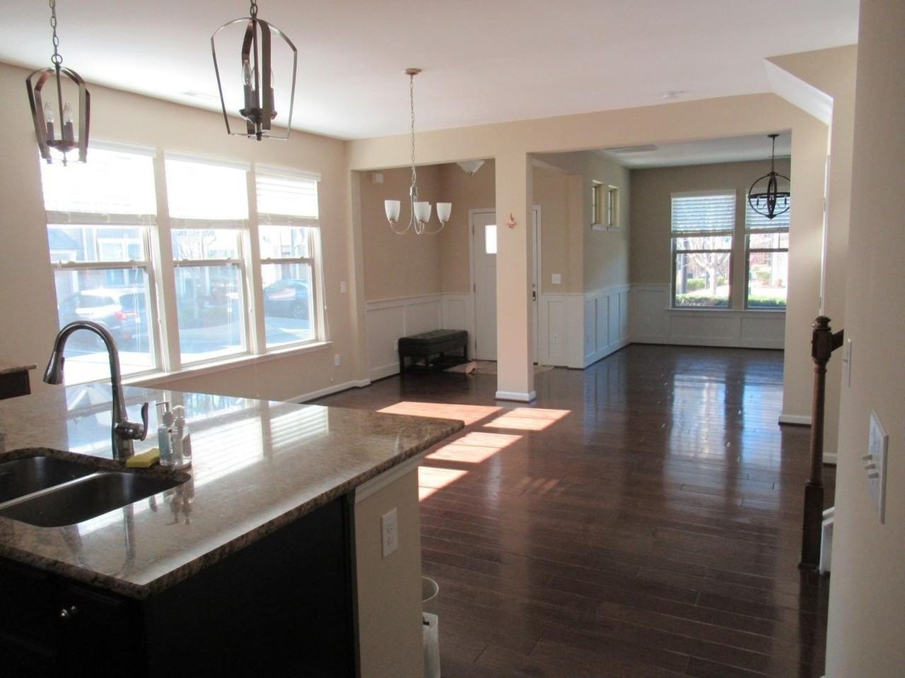 1125 Midtowne Way - Photo 4 of 15