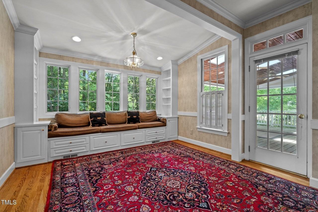 2113 Fallon Oaks Ct - Photo 3 of 23