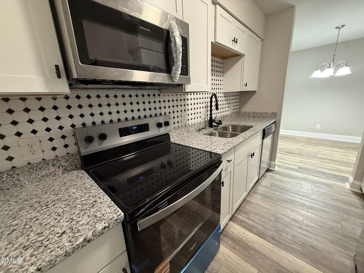 1114 Schaub Dr #I - Photo 3 of 8