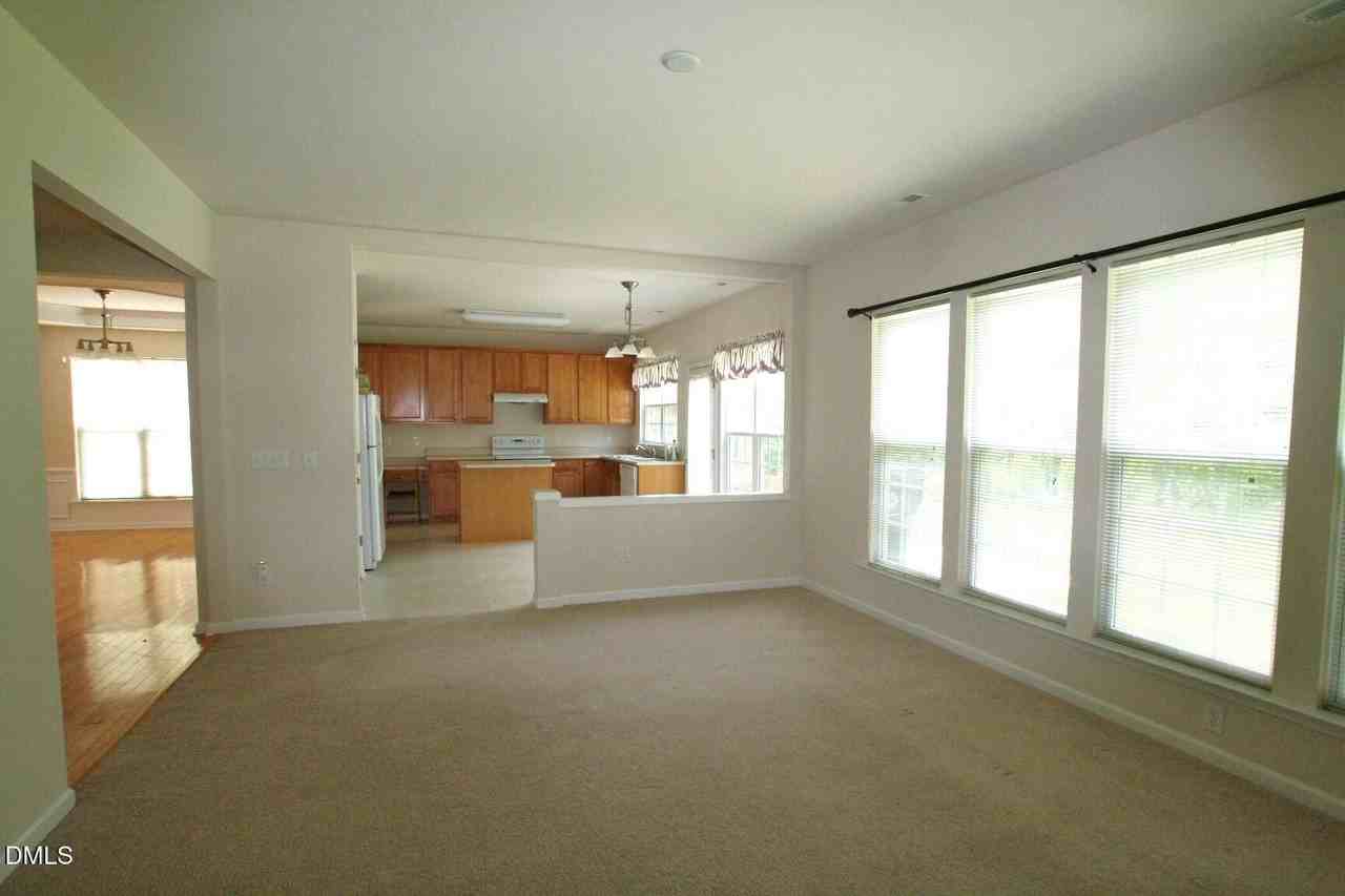 5324 Shaker Heights Ln - Photo 6 of 19