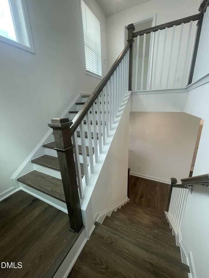 513 Dorset Stream Dr - Photo 5 of 35