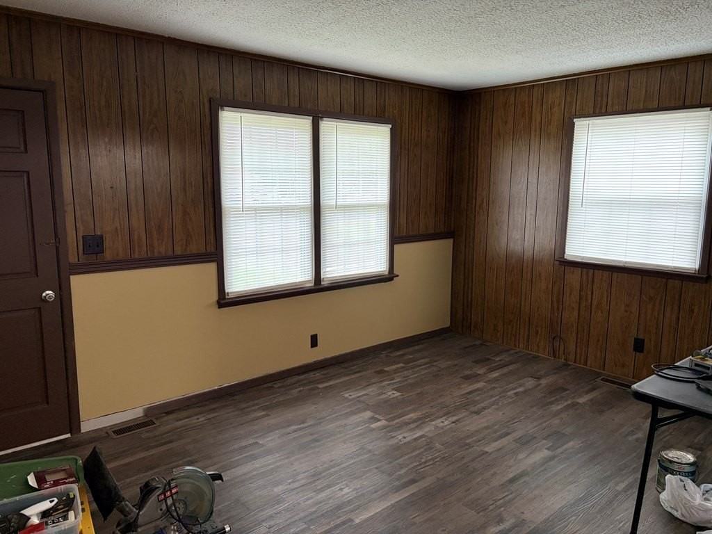 143 Claudene Qualls Ln - Photo 5 of 12