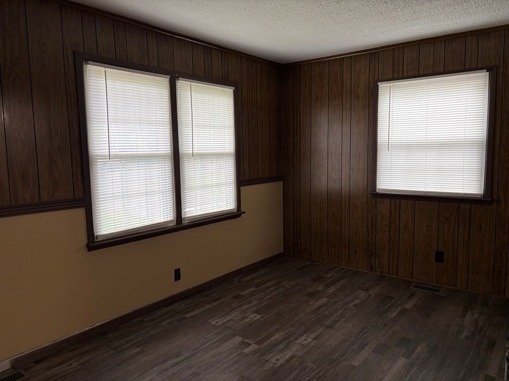 143 Claudene Qualls Ln - Photo 6 of 12