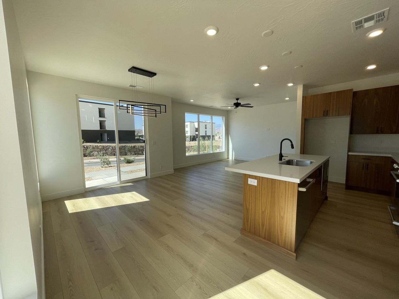 2778 W Silver Cholla Ln - Photo 4 of 23
