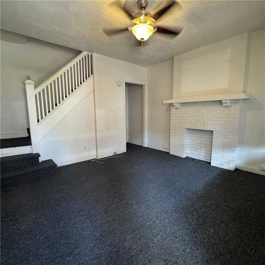 211 Chesterfield Rd - Photo 3 of 14