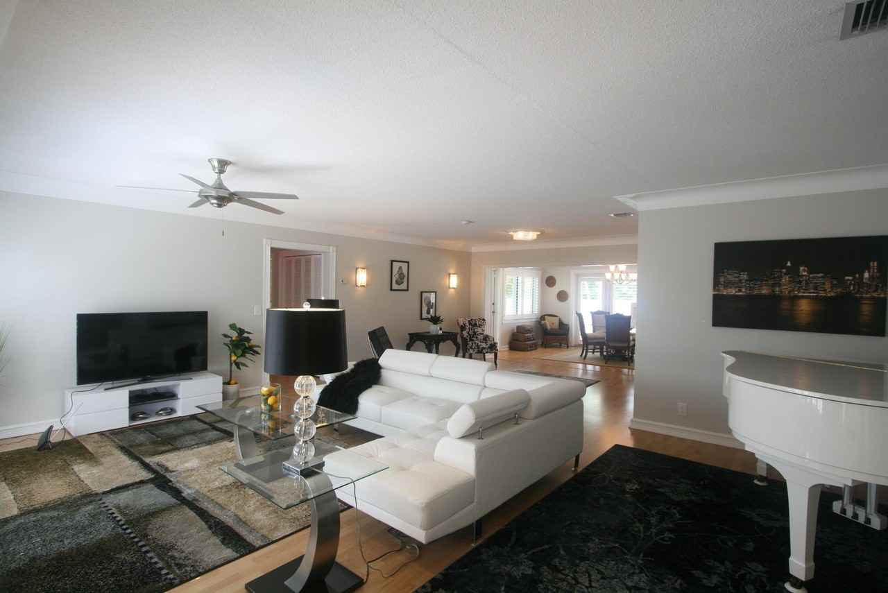 503 Se 7th Ave - Photo 5 of 44
