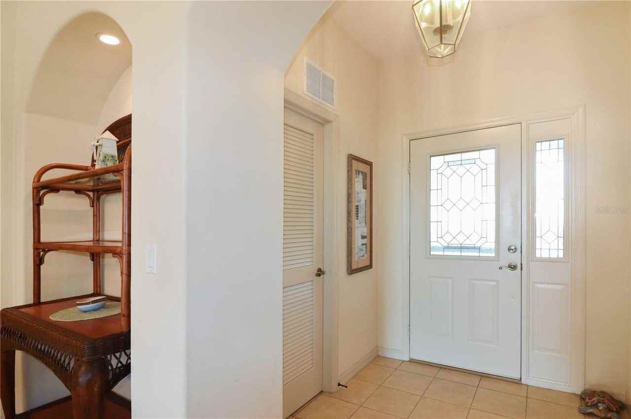 20846 Queen Alexandra Dr - Photo 3 of 48