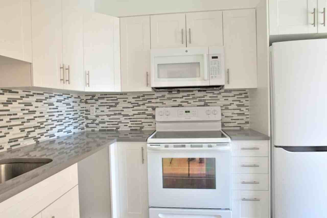 4555 Av Bonavista — photo 2