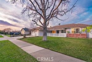 featured image of 2335 E Trenton Ave