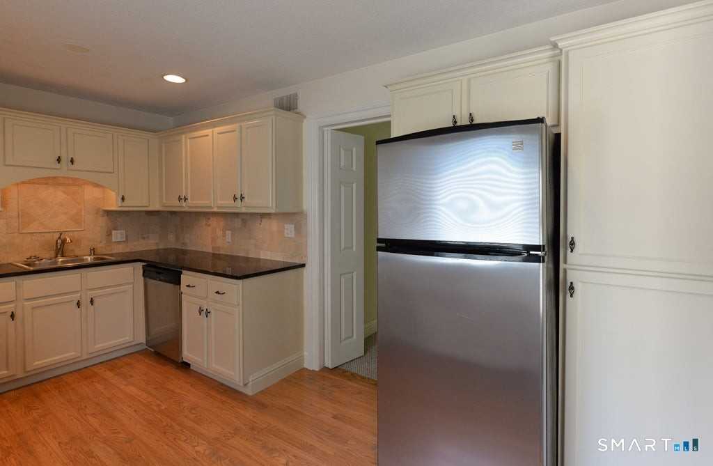 986 Heritage Vlg - Photo 4 of 18