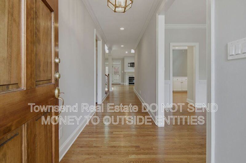 200 Litchfield Pl - Photo 5 of 45