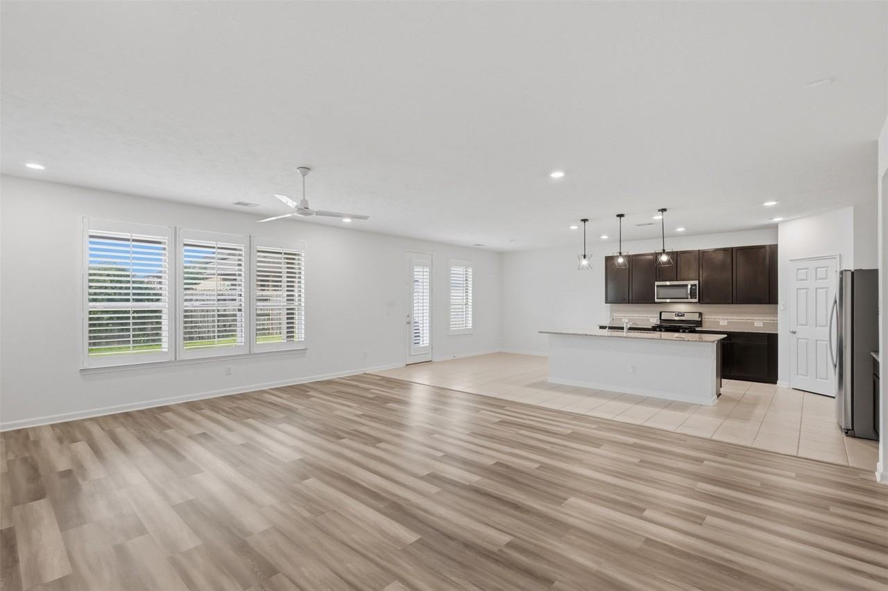 3904 Waterworth Way - Photo 2 of 21