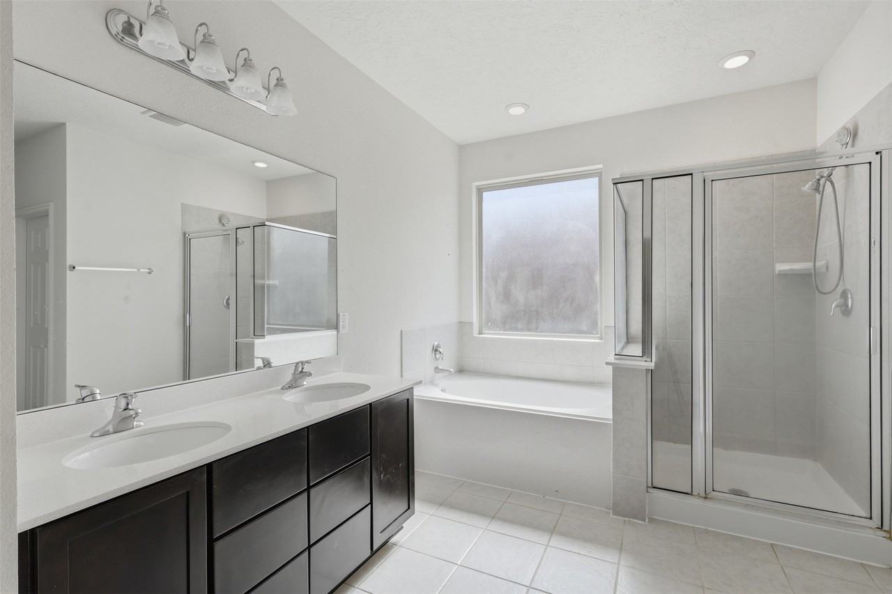 3904 Waterworth Way - Photo 4 of 21