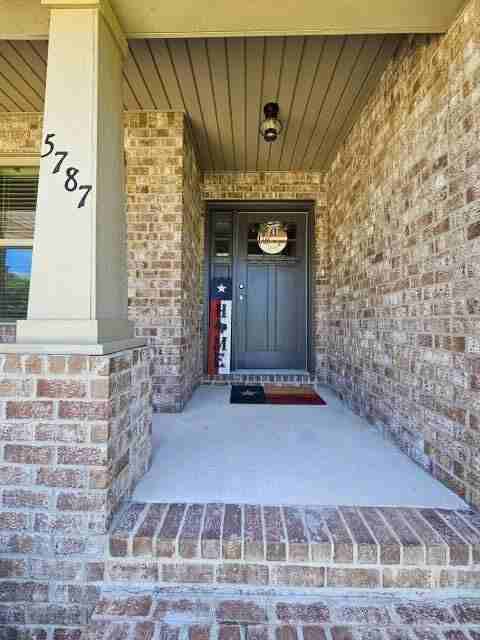 5787 Dogwood Dr E - Photo 2 of 40