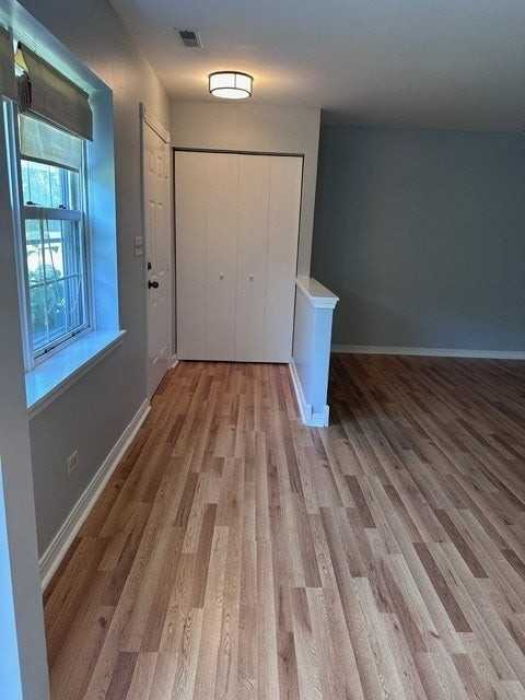 1186 Greenwood Cir - Photo 2 of 30