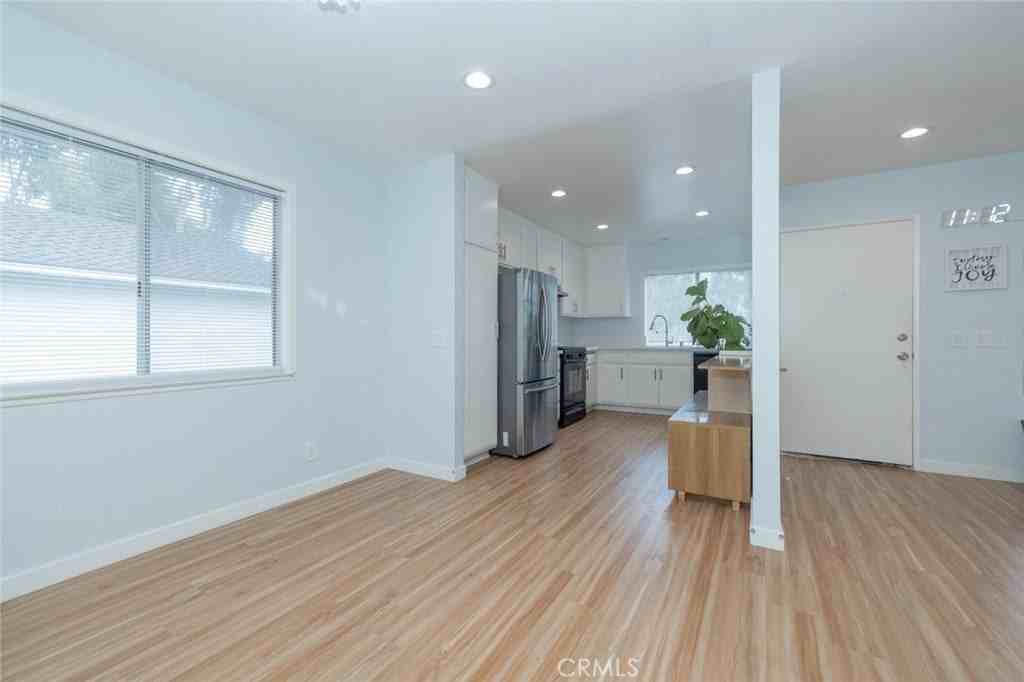 2500 Coventry Cir - Photo 7 of 20