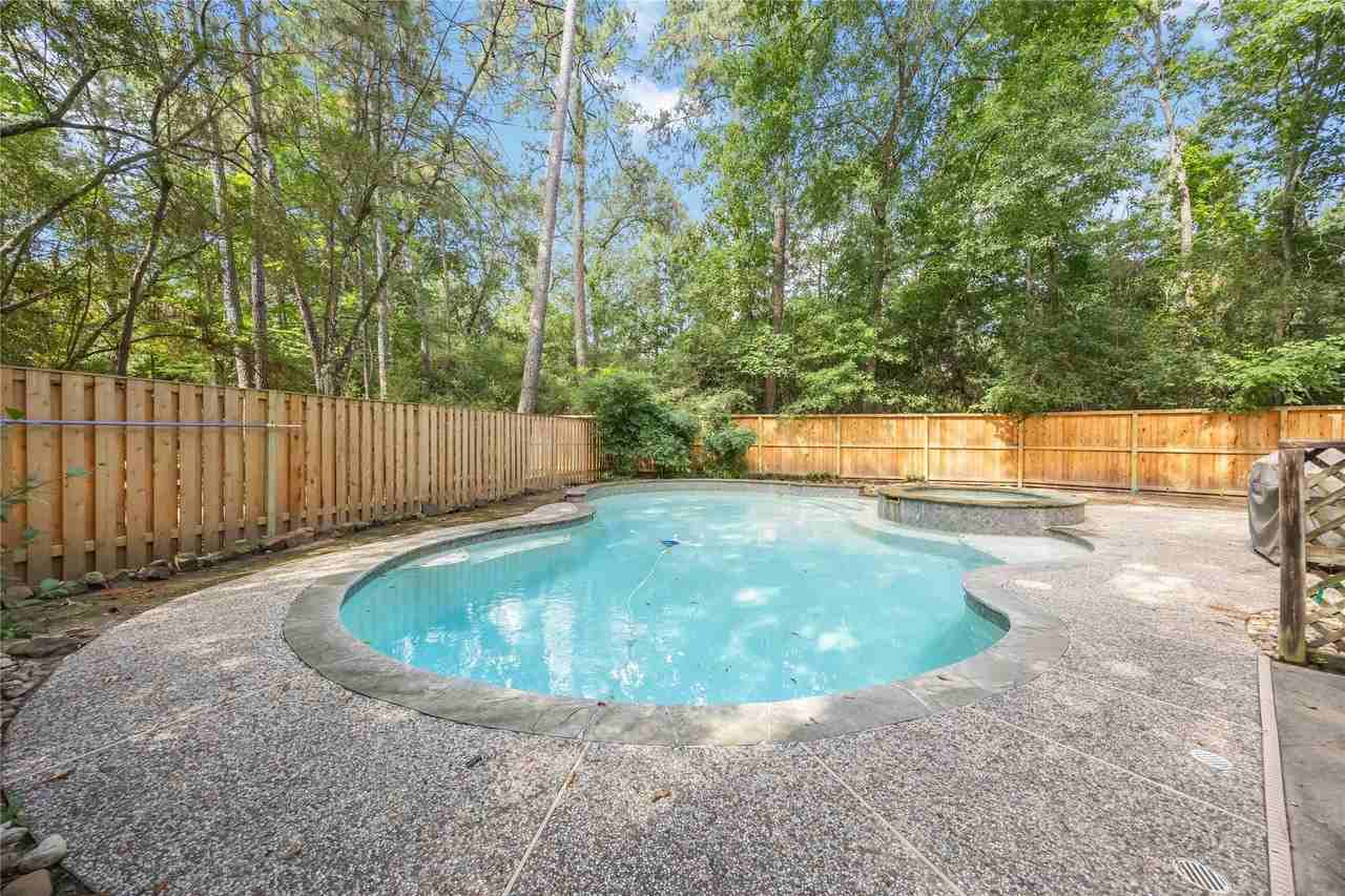 11 Alden Glen Ct - Photo 5 of 48