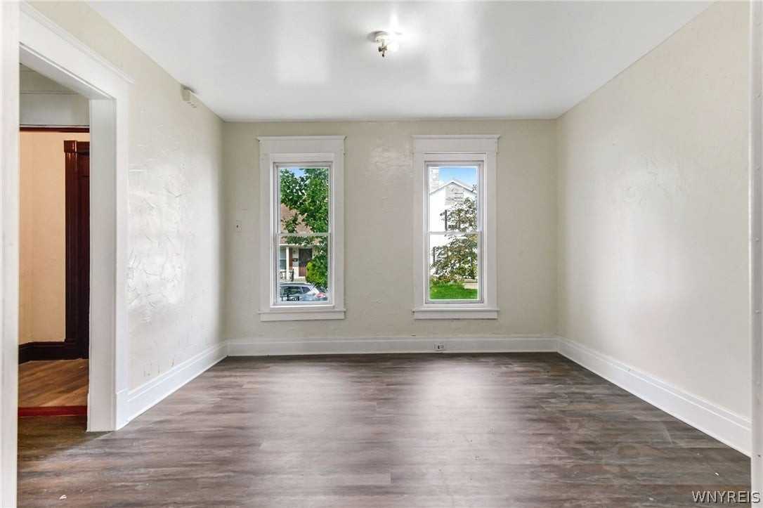 76 Chester St - Photo 2 of 16