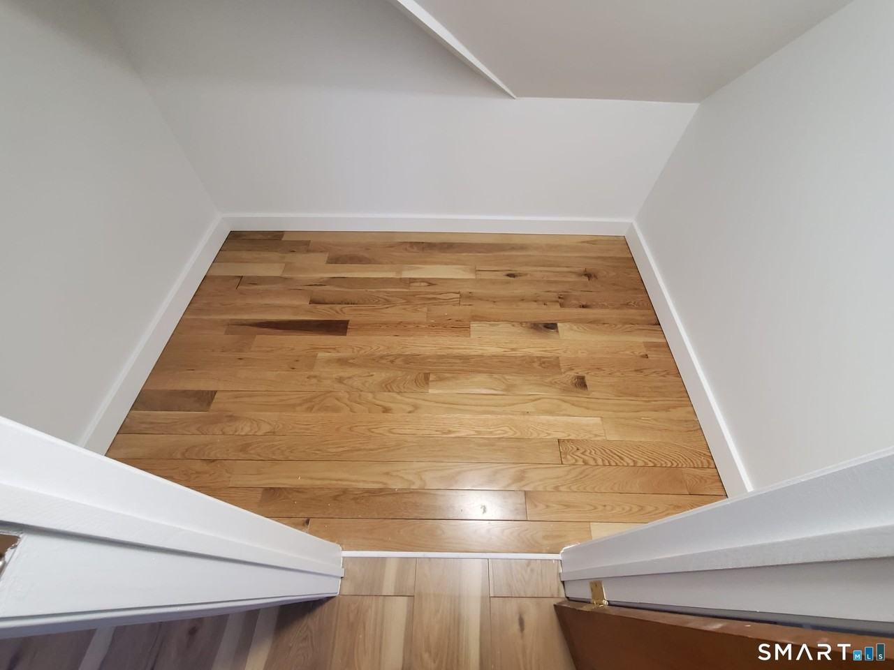 47 Laurel St - Photo 5 of 17