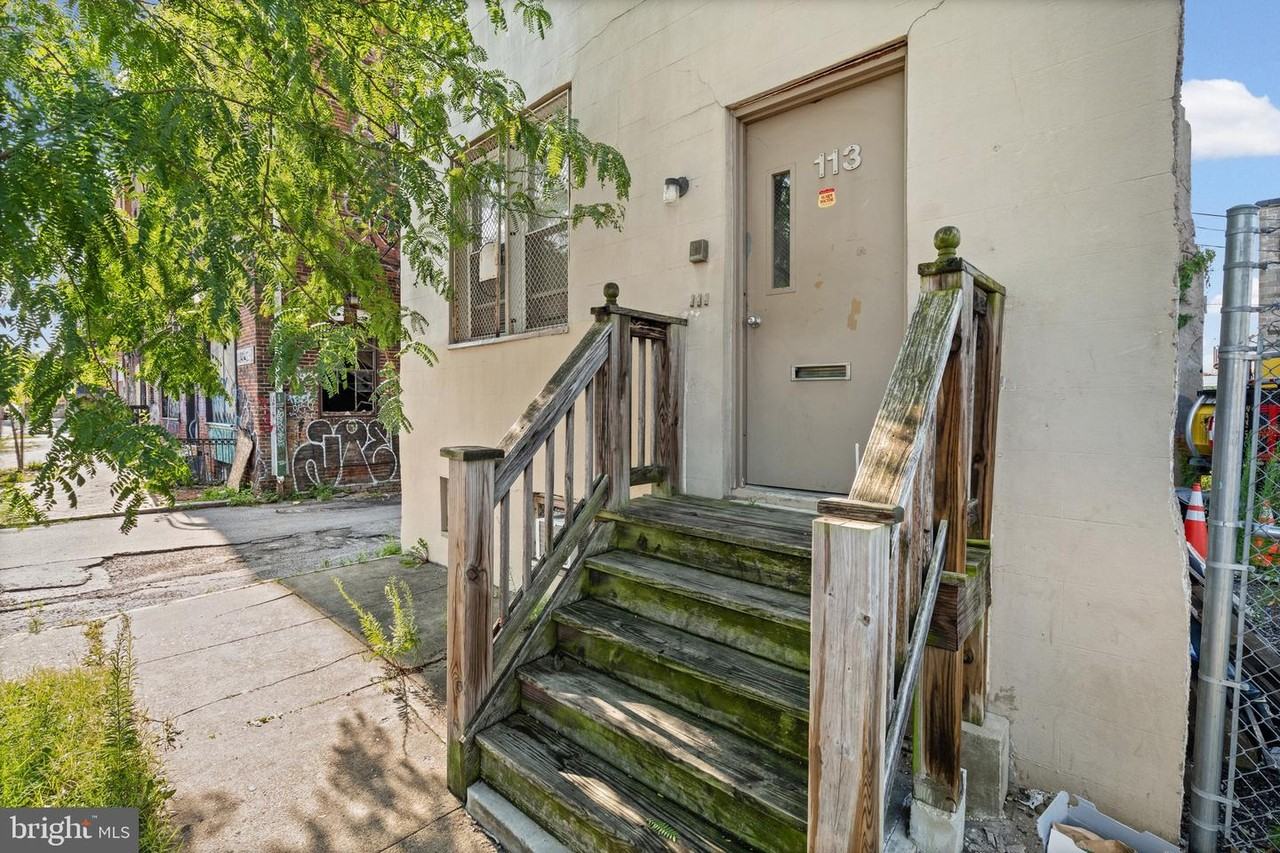 113 W 22nd St - Photo 2 of 13