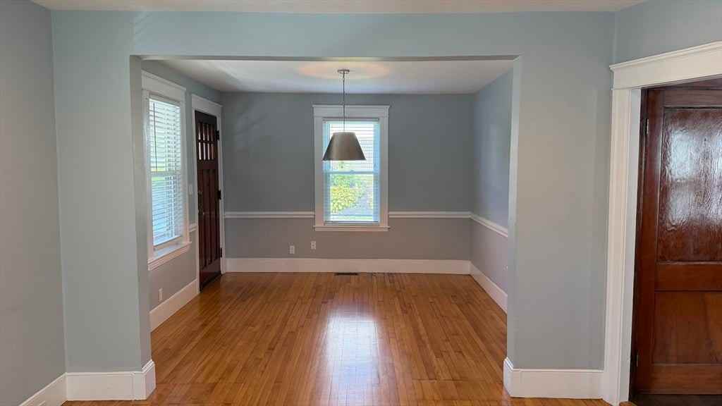 8 Elton St - Photo 4 of 26