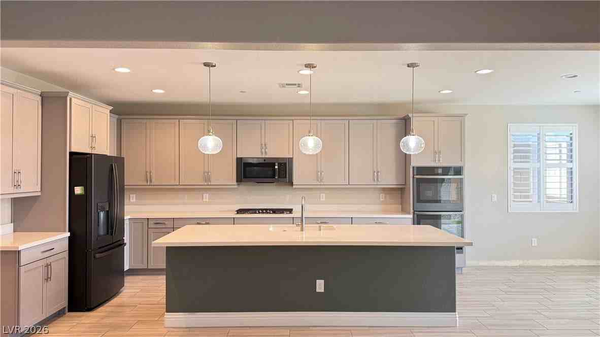 7491 Bonnie Piper St - Photo 7 of 32