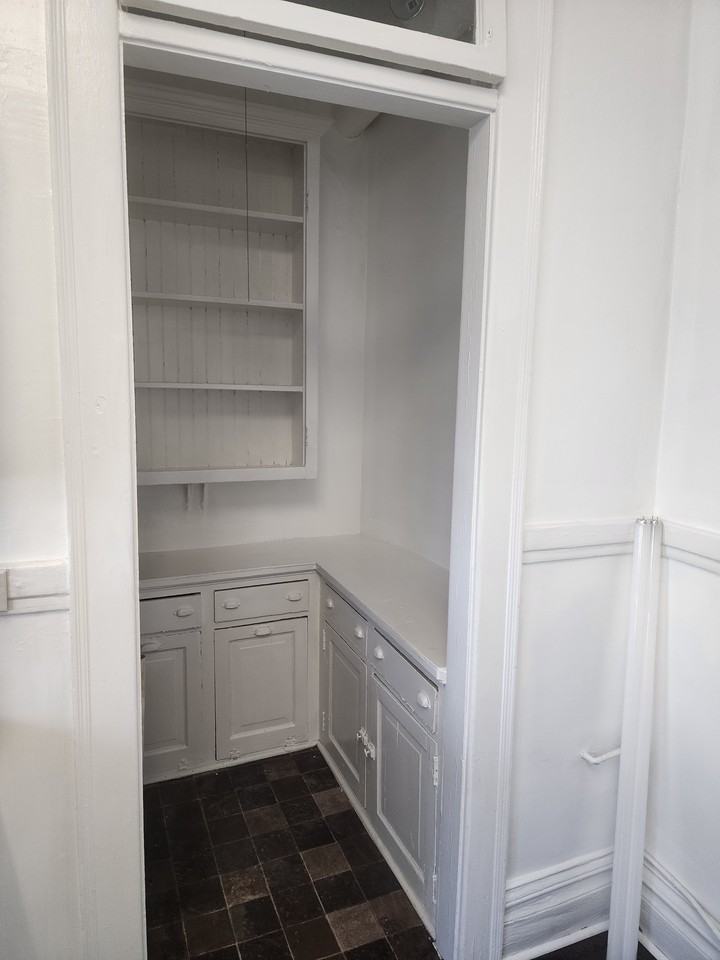 140 Loras Blvd #4 - Photo 3 of 9