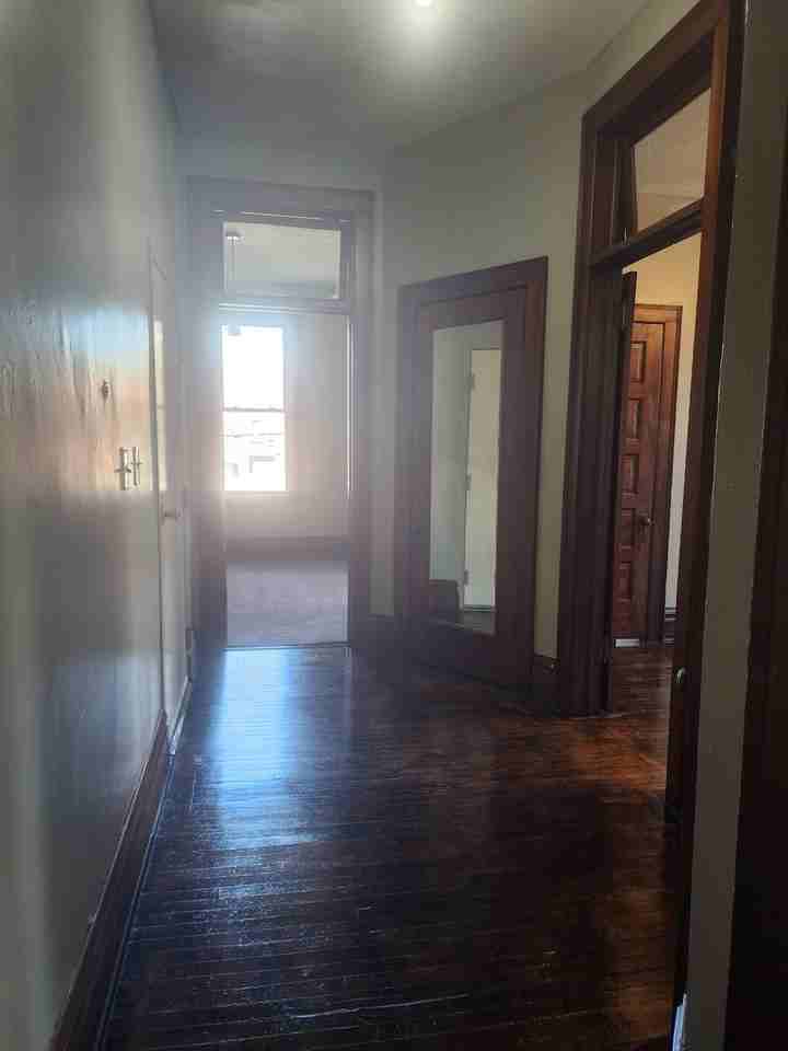 140 Loras Blvd #4 - Photo 7 of 9
