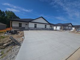 featured image of 2022 Lakeview St