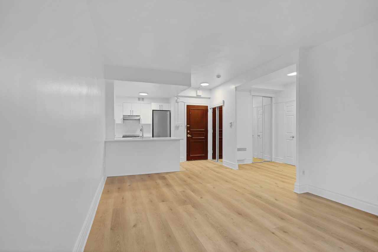 200 Av Kensington — photo 1