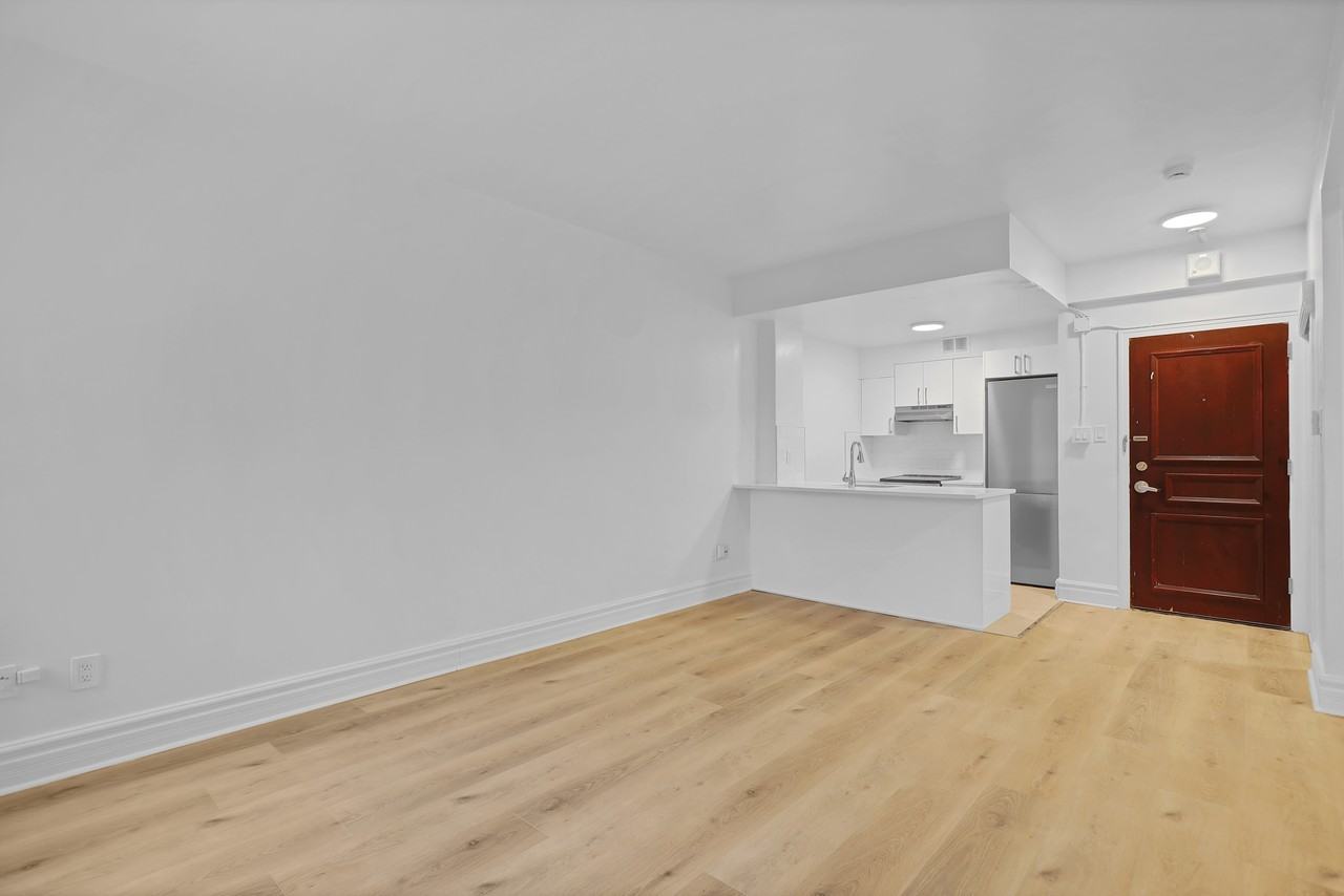 200 Av Kensington — photo 2