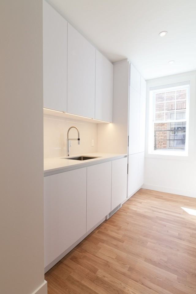 2100 Rue Du Fort — photo 3