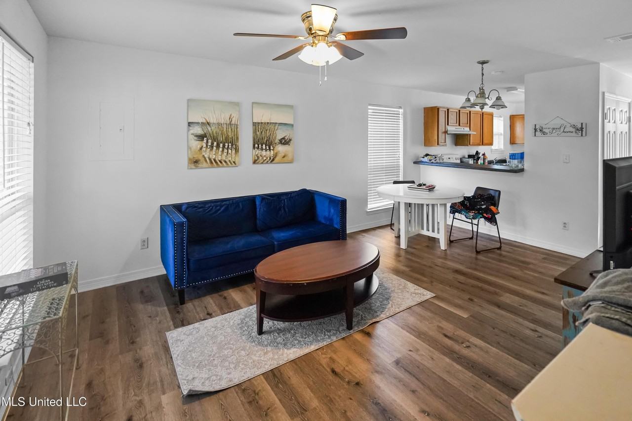 259 Benachi Ave - Photo 2 of 16