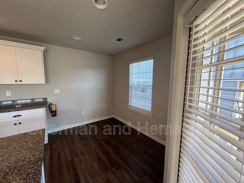 752 Tarvin Cir #752 - Photo 5 of 11